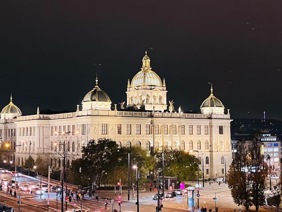 Appartement Royal Historical In Center Praag
